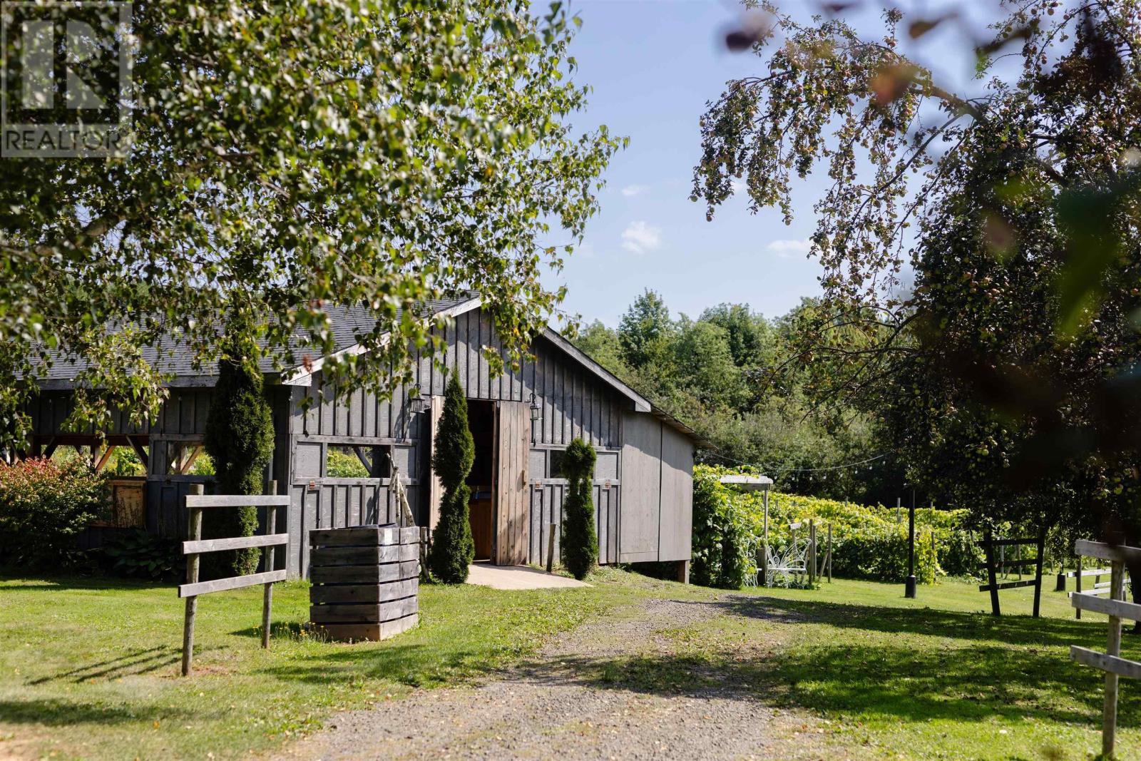 496 Carleton Road, Lawrencetown, Nova Scotia  B0S 1M0 - Photo 4 - 202528357