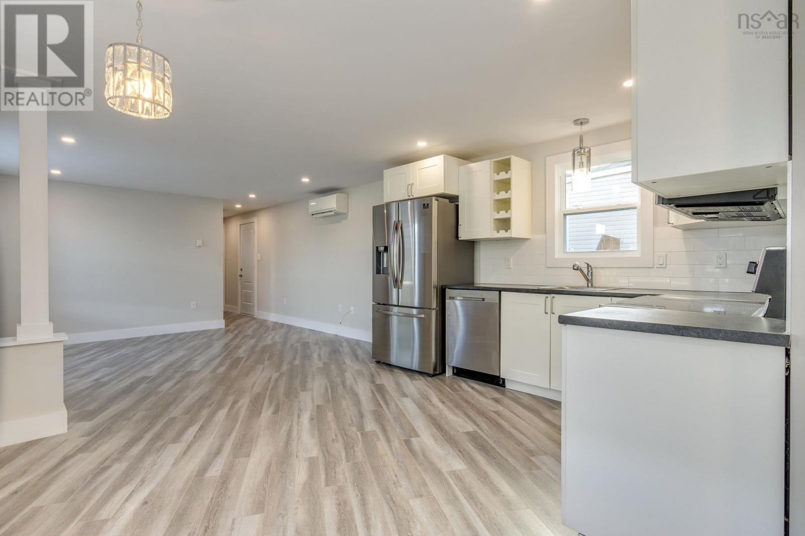 406 Glen Rise Drive, Beaver Bank, Nova Scotia  B4E 1M3 - Photo 4 - 202528364