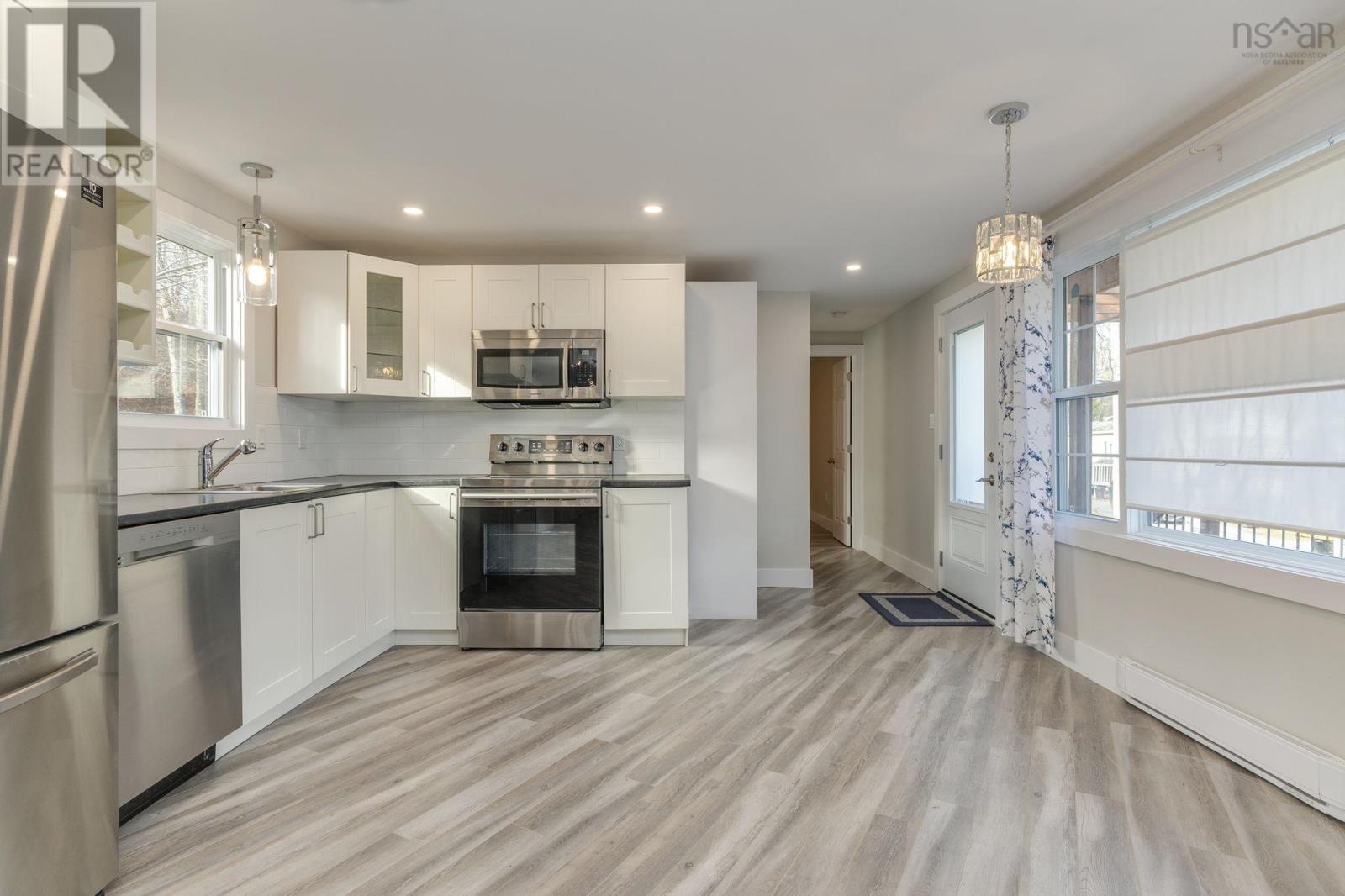 406 Glen Rise Drive, Beaver Bank, Nova Scotia  B4E 1M3 - Photo 7 - 202528364