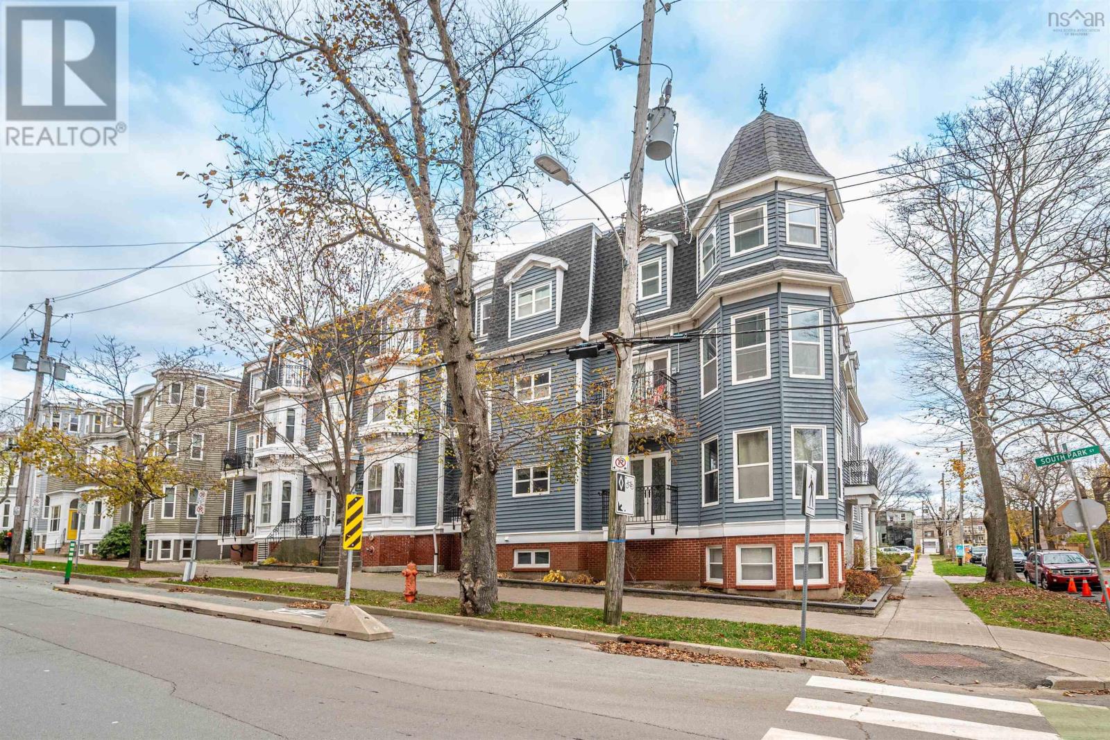 5 1049 South Park Street, Halifax, Nova Scotia  B3H 2W5 - Photo 2 - 202528410