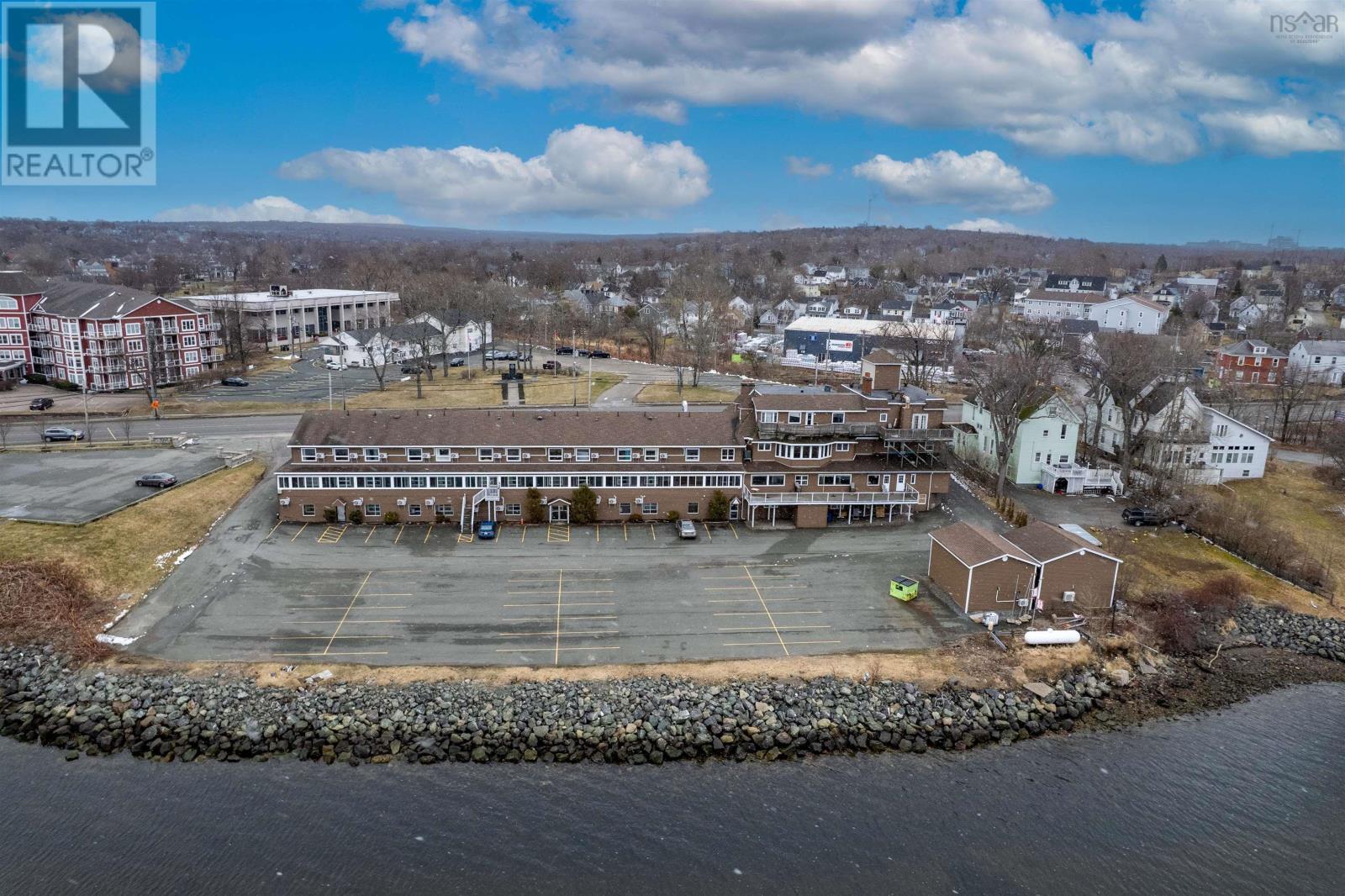 100 Kings Road, Sydney, Nova Scotia  B1S 1A1 - Photo 2 - 202528428