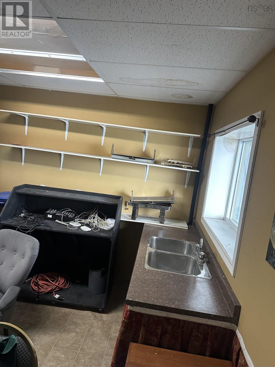 100 Kings Road, Sydney, Nova Scotia  B1S 1A1 - Photo 20 - 202528428