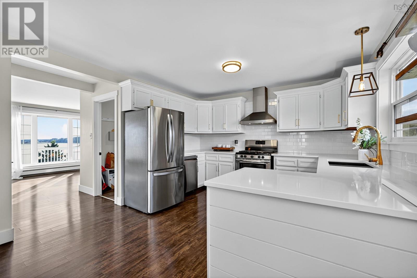 7715 Gabarus Highway Highway, Gabarus, Nova Scotia  B1K 2A7 - Photo 8 - 202528465