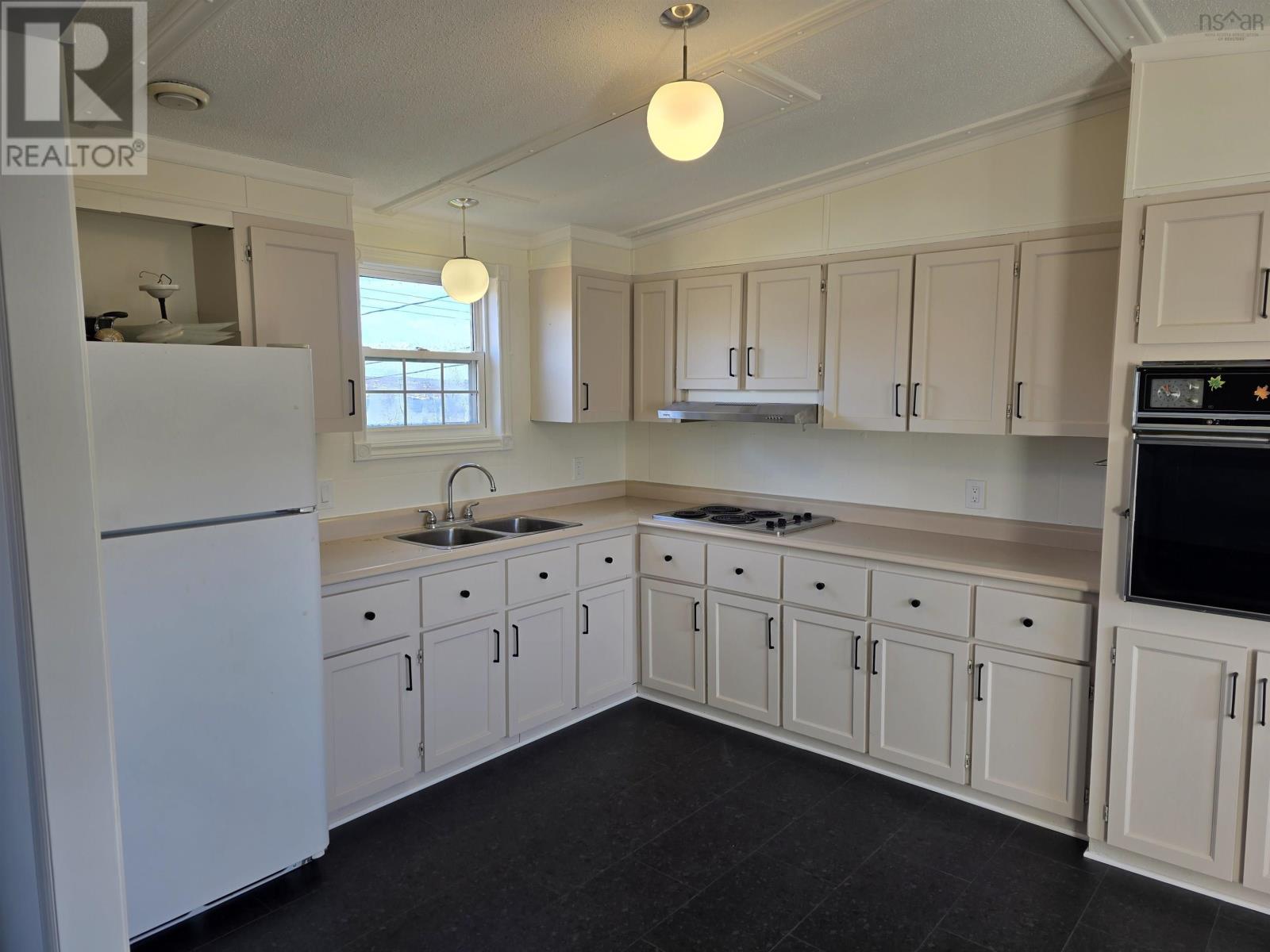 16 Earl Ryan Drive, Mulgrave, Nova Scotia  B0E 2G0 - Photo 15 - 202528504