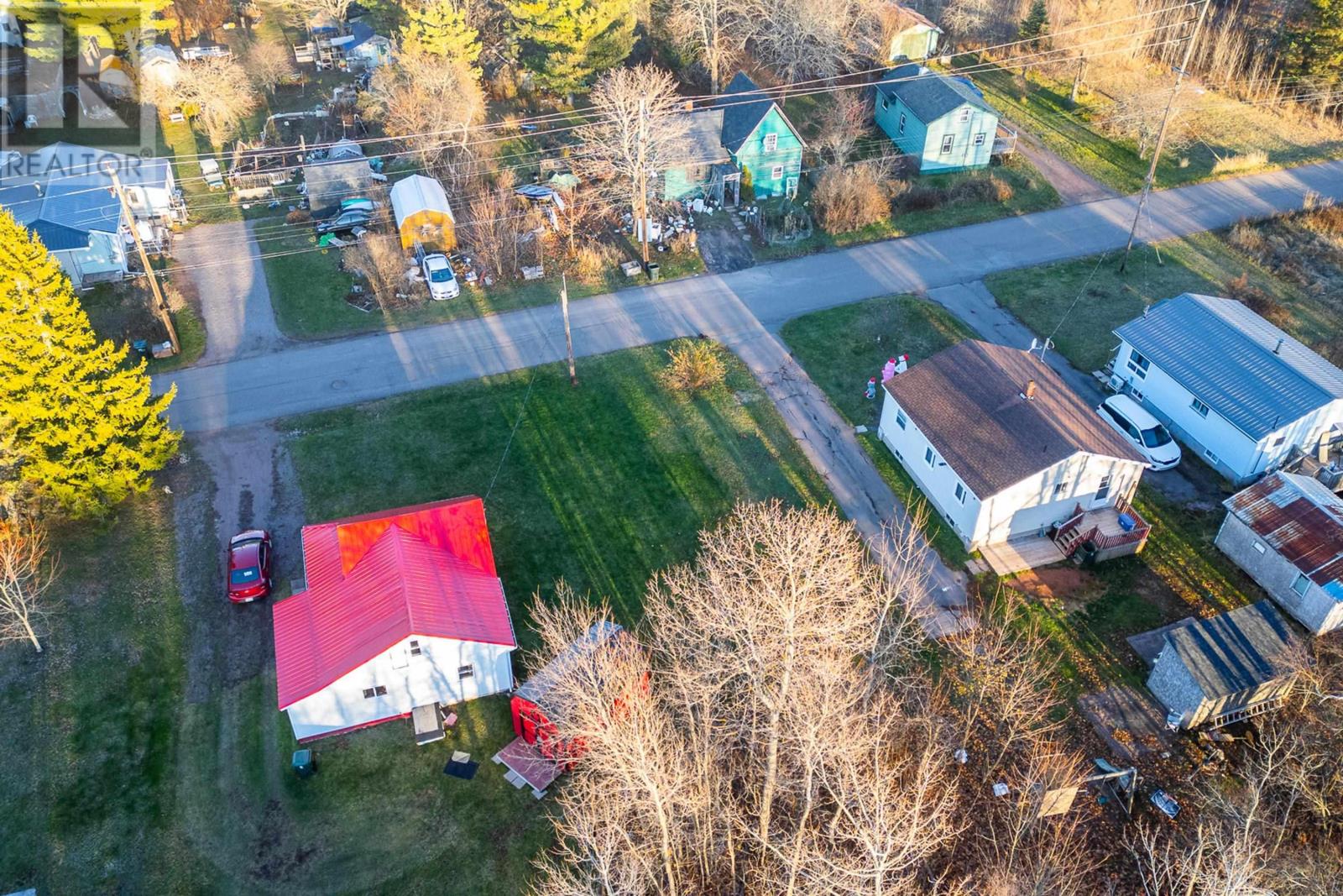 141 Cordova Street, Amherst, Nova Scotia  B4H 2K9 - Photo 5 - 202528527