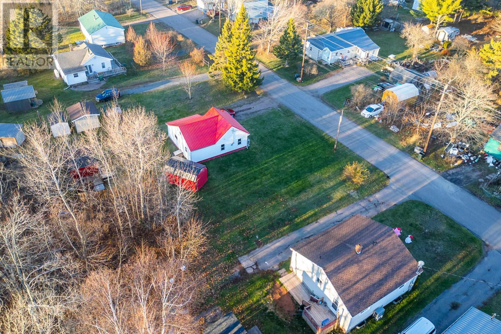 141 Cordova Street, Amherst, Nova Scotia  B4H 2K9 - Photo 6 - 202528527