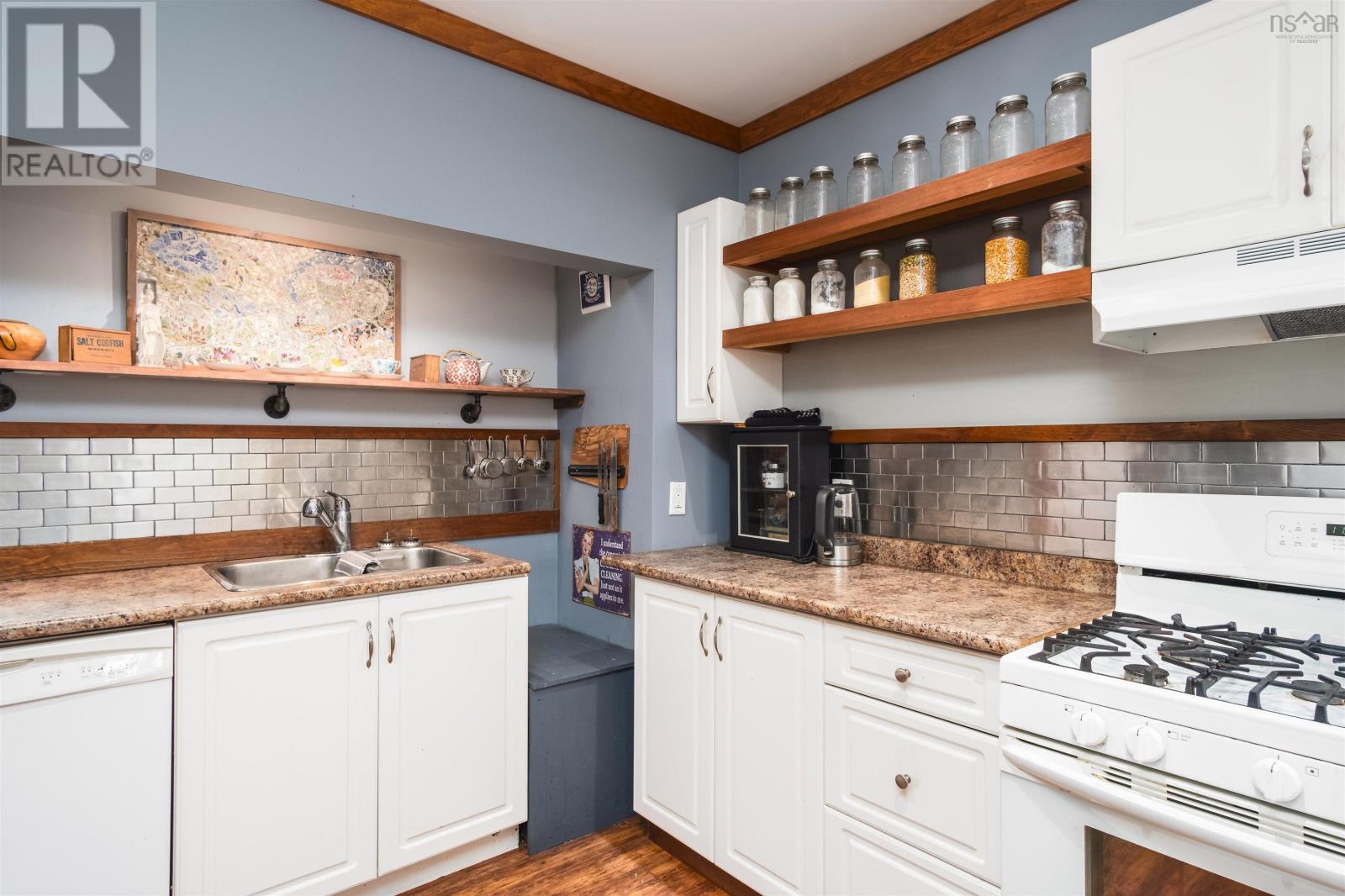 10198 Grenville Street, St. Peter's, Nova Scotia  B0E 3B0 - Photo 11 - 202528545