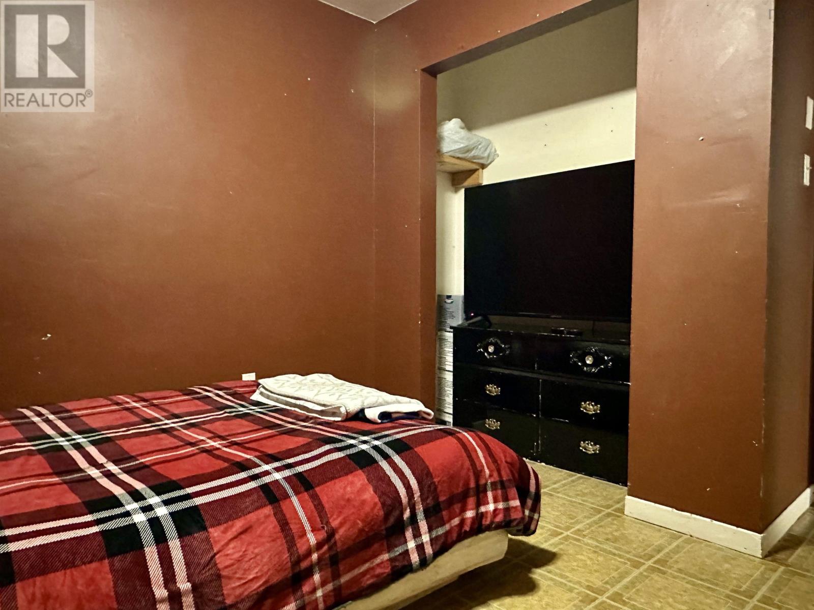 19 Peck Street, Sydney Mines, Nova Scotia  B1V 1V2 - Photo 15 - 202528549