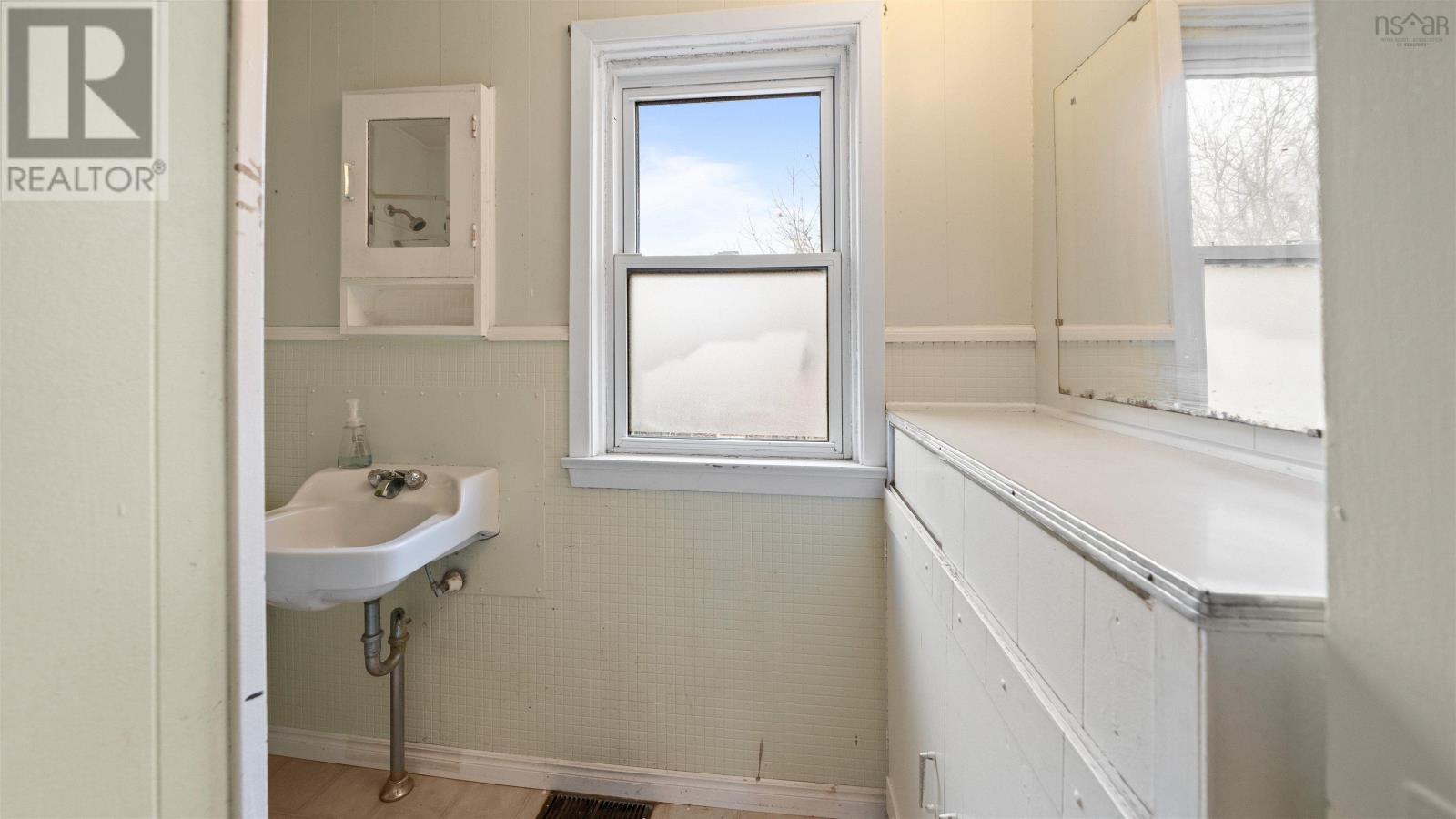 515 Pleasant Street, New Glasgow, Nova Scotia  B2H 3A1 - Photo 31 - 202528630