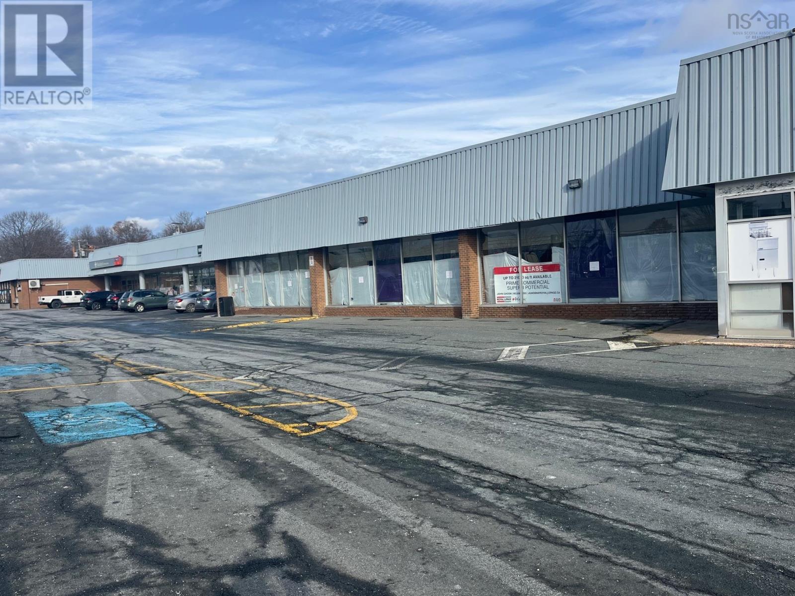 109 205 Pleasant Street, Dartmouth, Nova Scotia  B2Y 3R5 - Photo 2 - 202528667