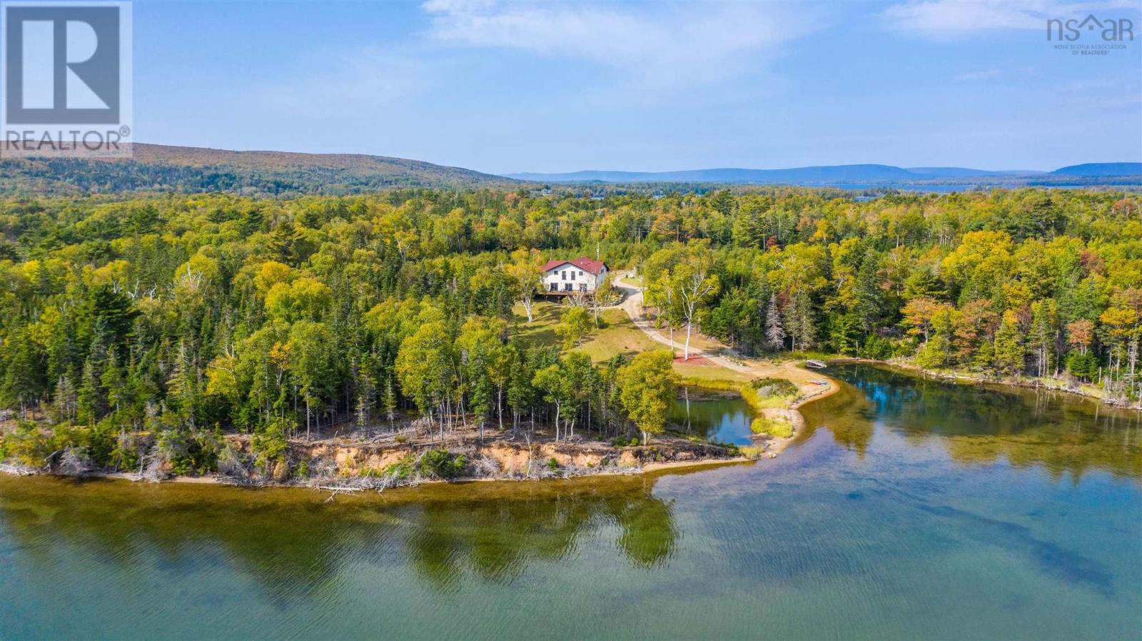 256 Redbird Drive, Big Harbour, Nova Scotia  B0E 2Y0 - Photo 2 - 202528674