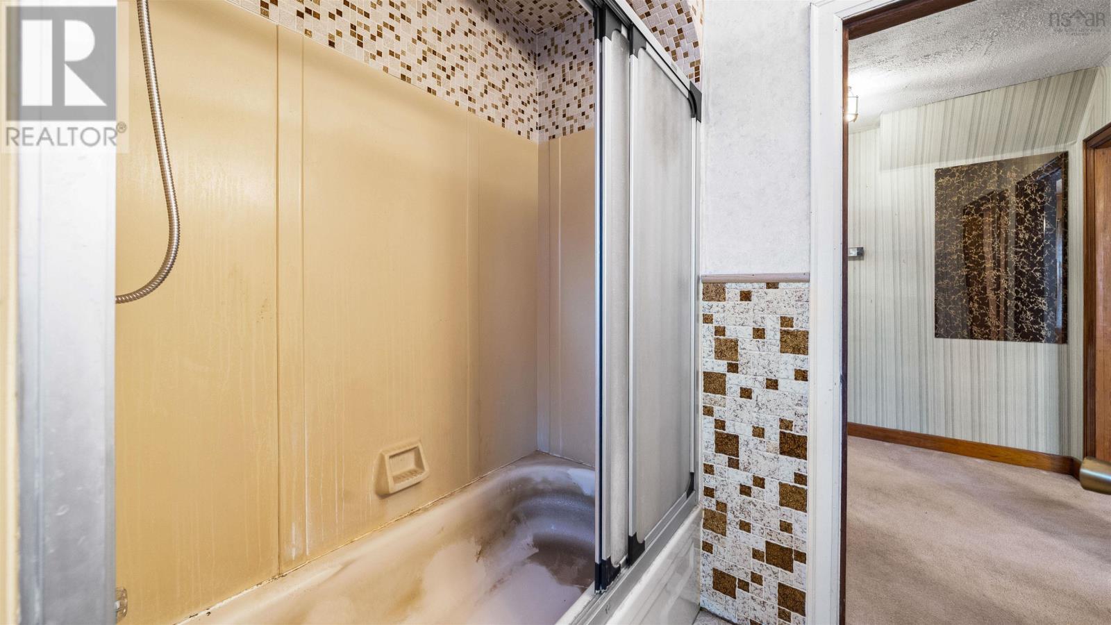 11 Harbour Drive, Dartmouth, Nova Scotia  B2Y 3N8 - Photo 21 - 202528684