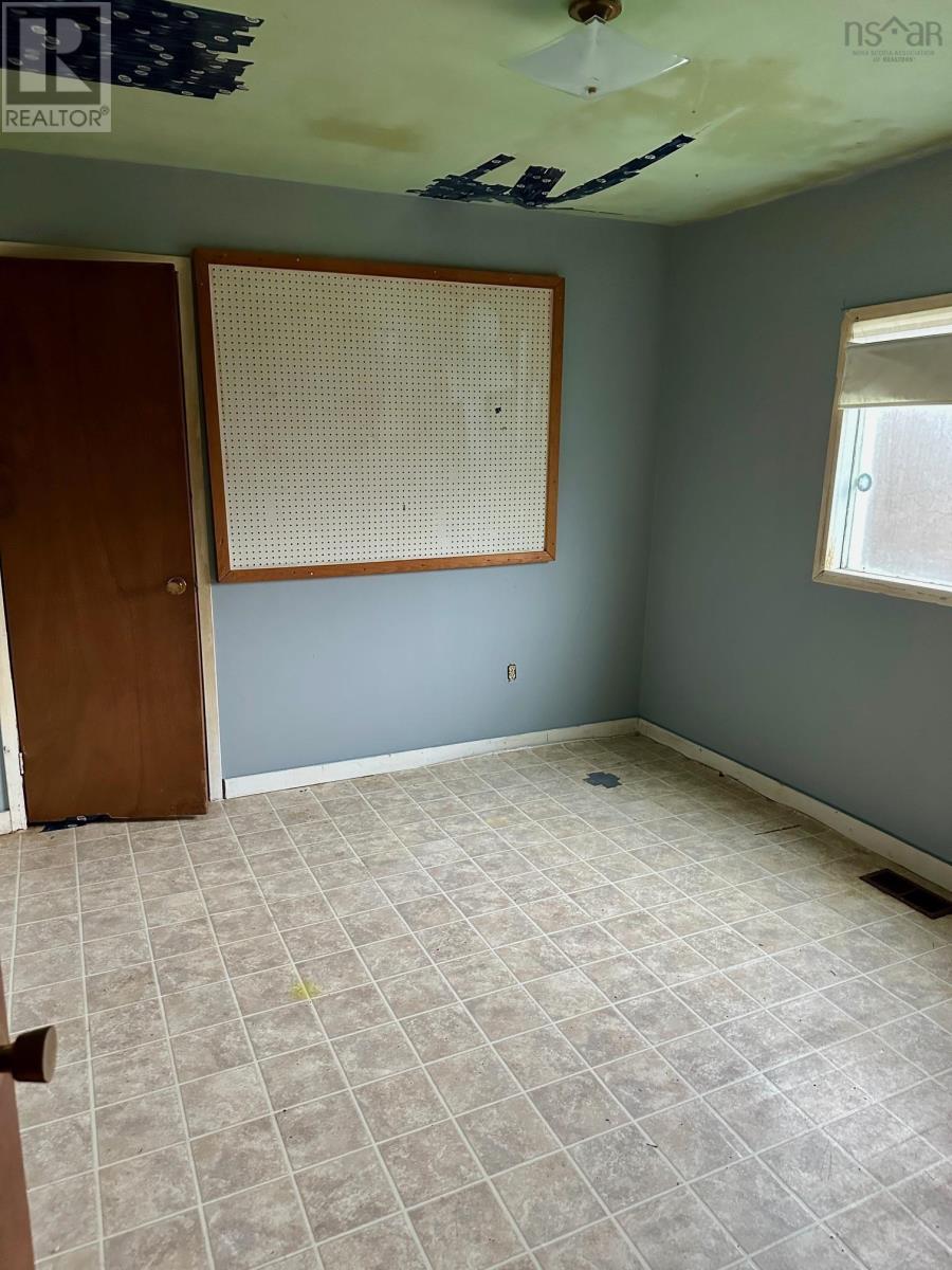 84 Chambers Road, Brooklyn, Nova Scotia  B0N 2A0 - Photo 7 - 202528692