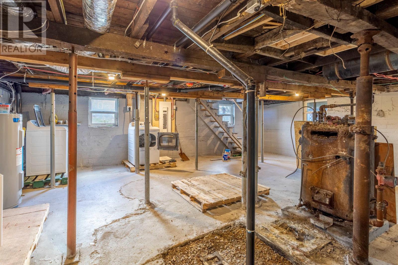 157 Lake Road, Glace Bay, Nova Scotia  B1A 2G8 - Photo 35 - 202528735