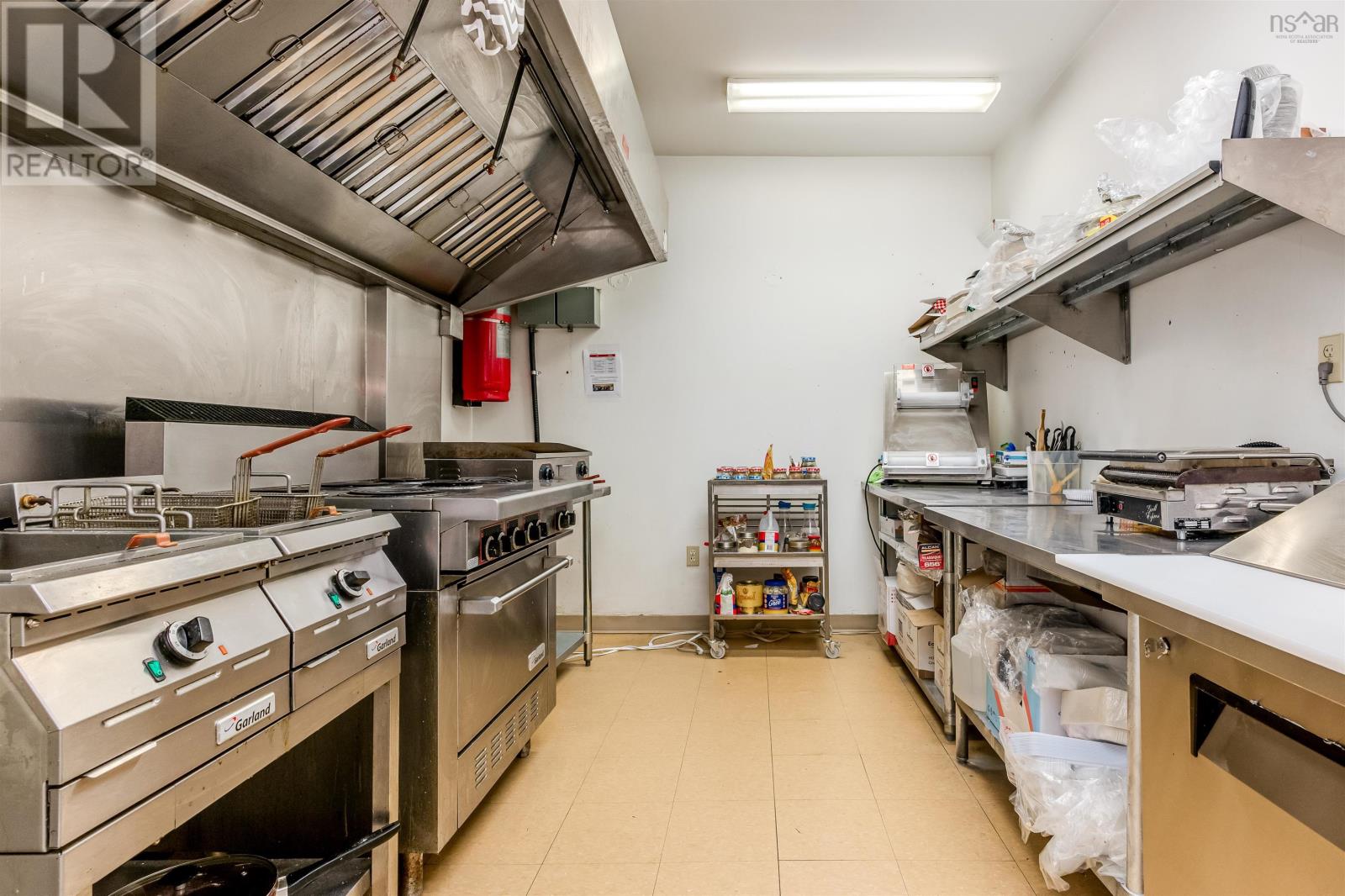 103 5460 Spring Garden Road Unit 103, Halifax Peninsula, Nova Scotia  B3J 3M7 - Photo 3 - 202528754