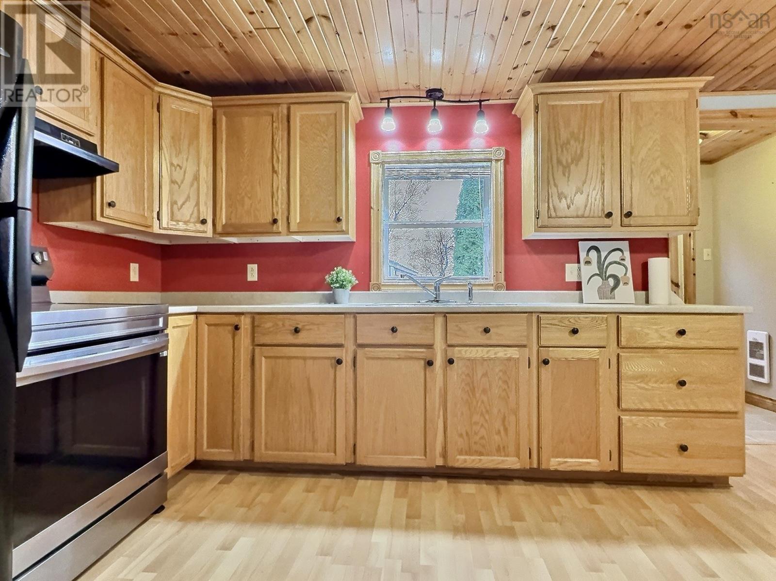 349 Lefort Road, Plateau, Nova Scotia  B0E 1H0 - Photo 6 - 202528775