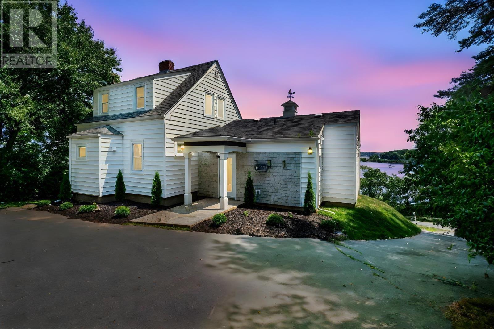 44 DAKIN Drive, halifax, Nova Scotia