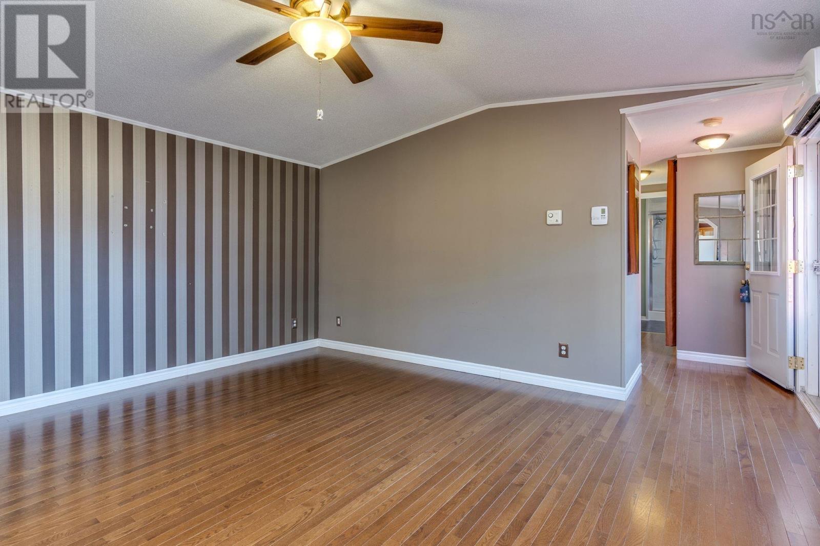 12 Eighth Street, Lucasville, Nova Scotia  B4B 1R4 - Photo 13 - 202528794