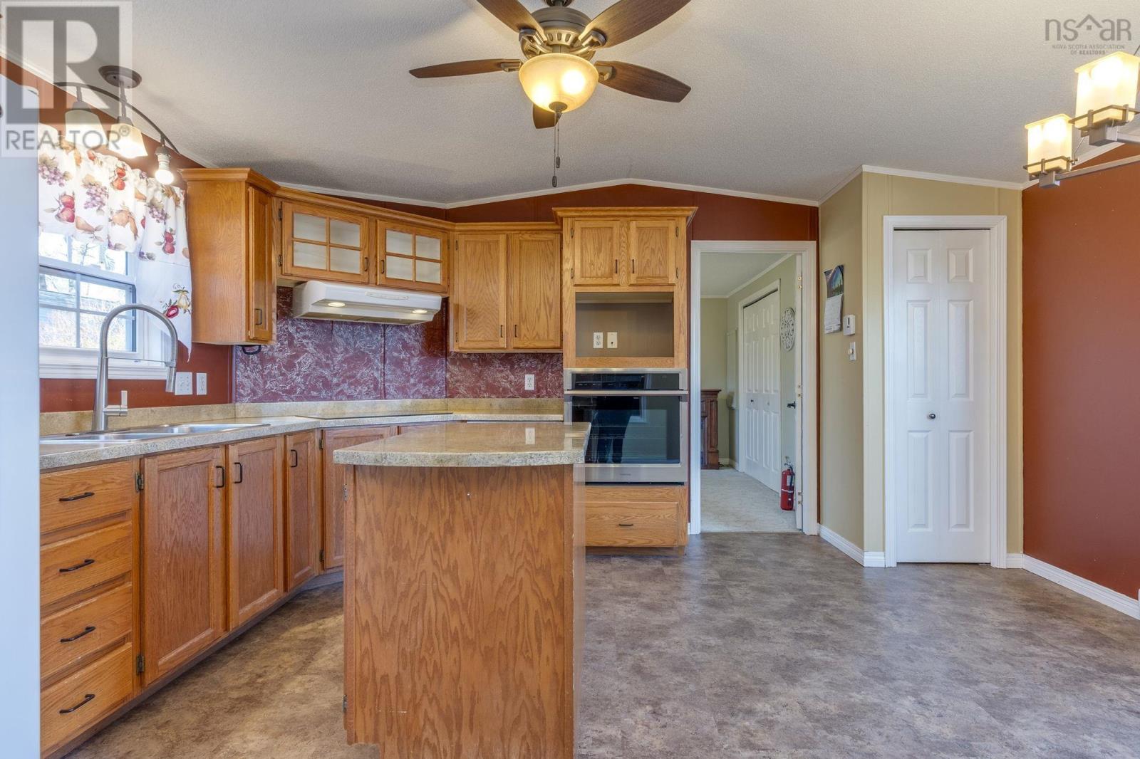 12 Eighth Street, Lucasville, Nova Scotia  B4B 1R4 - Photo 15 - 202528794