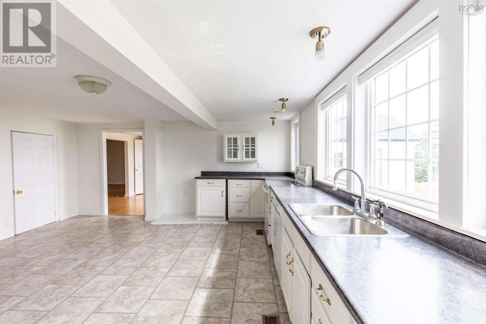 1415 Highway 304, Cape Forchu, Nova Scotia  B5A 5G7 - Photo 5 - 202528995