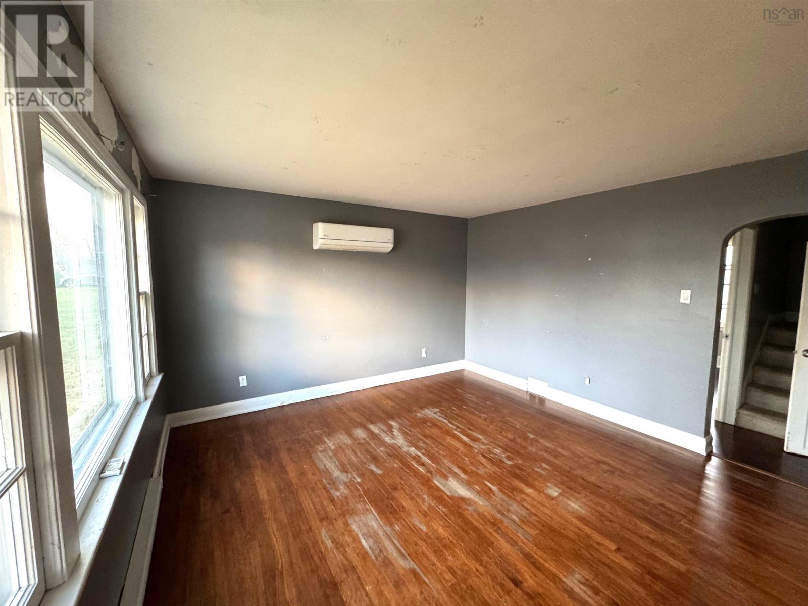 3 George Street, Bedford, Nova Scotia  B4A 2N9 - Photo 3 - 202529022