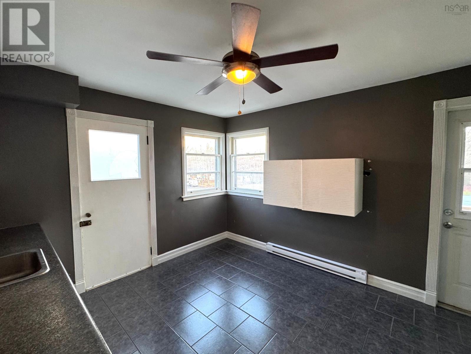 3 George Street, Bedford, Nova Scotia  B4A 2N9 - Photo 5 - 202529022