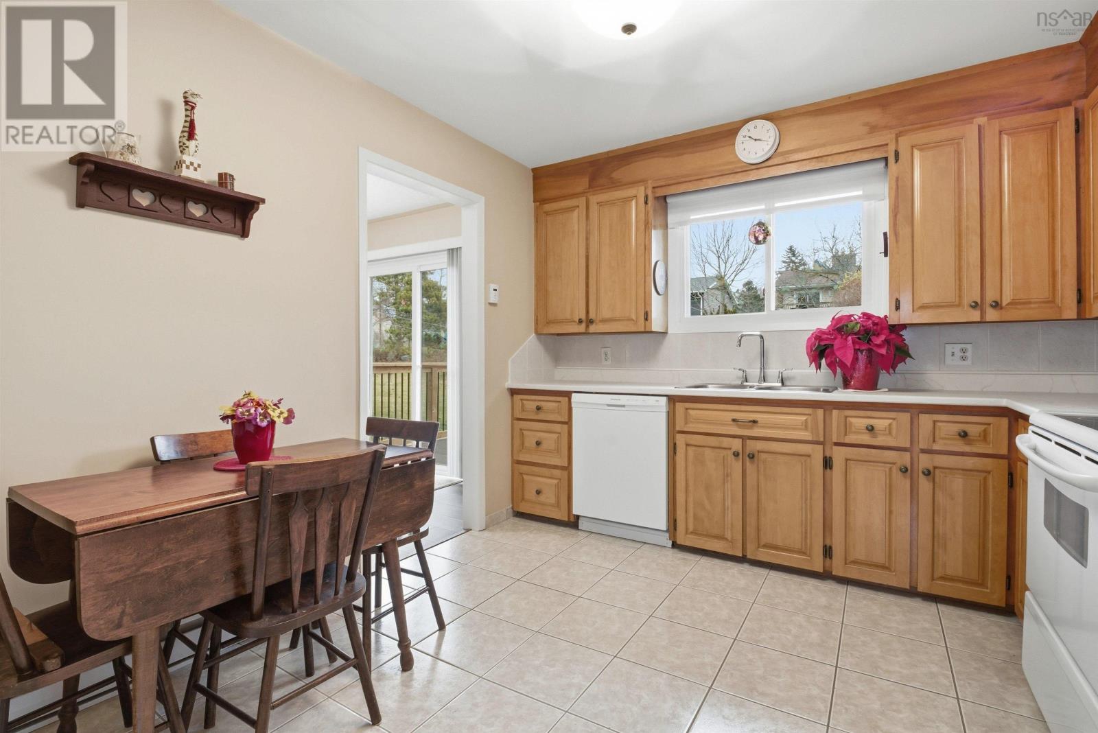 55 Oakmount Drive, Bedford, Nova Scotia  B4A 2W1 - Photo 10 - 202529033