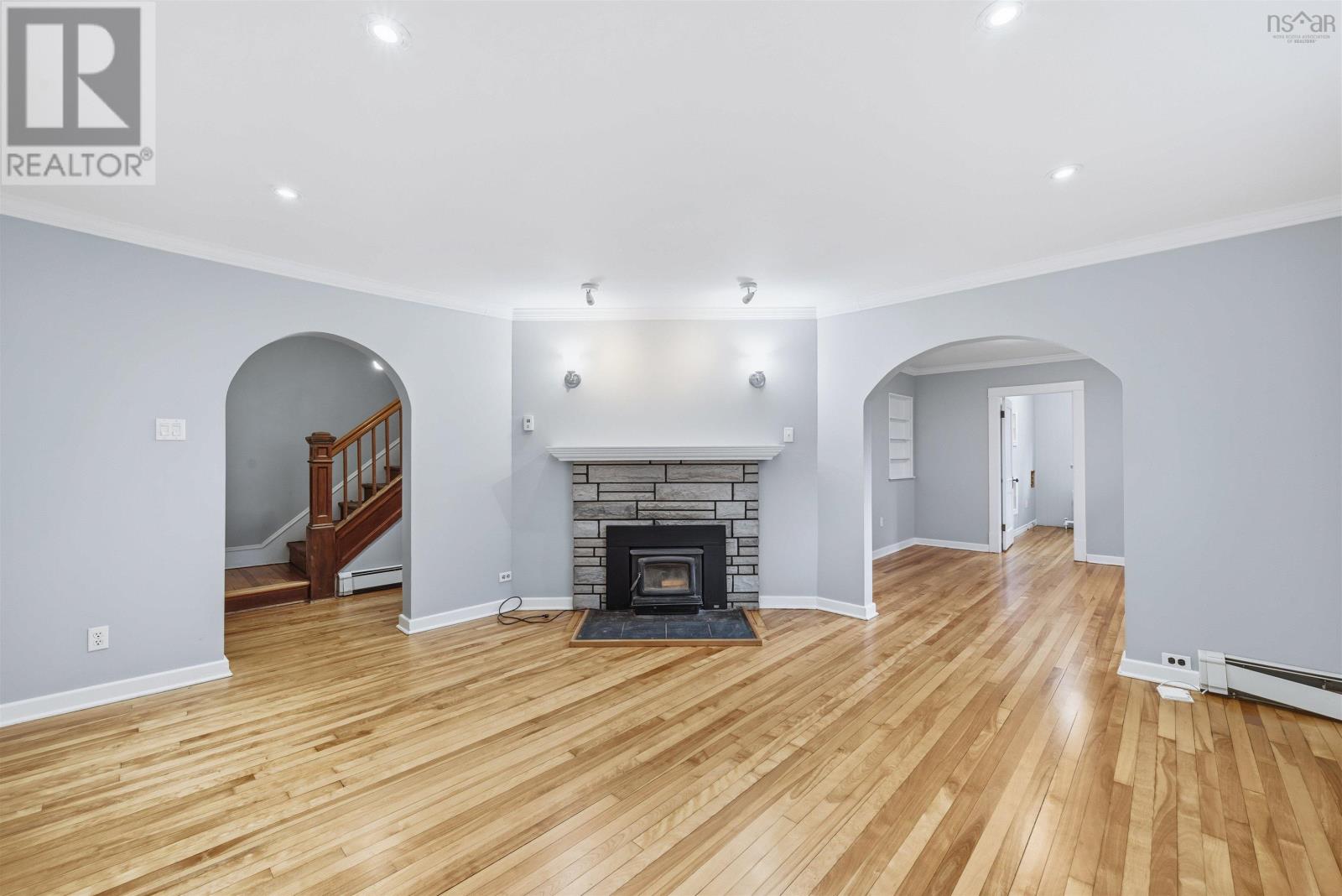 5240 Russell Street, Halifax, Nova Scotia  B3K 1W6 - Photo 2 - 202529034