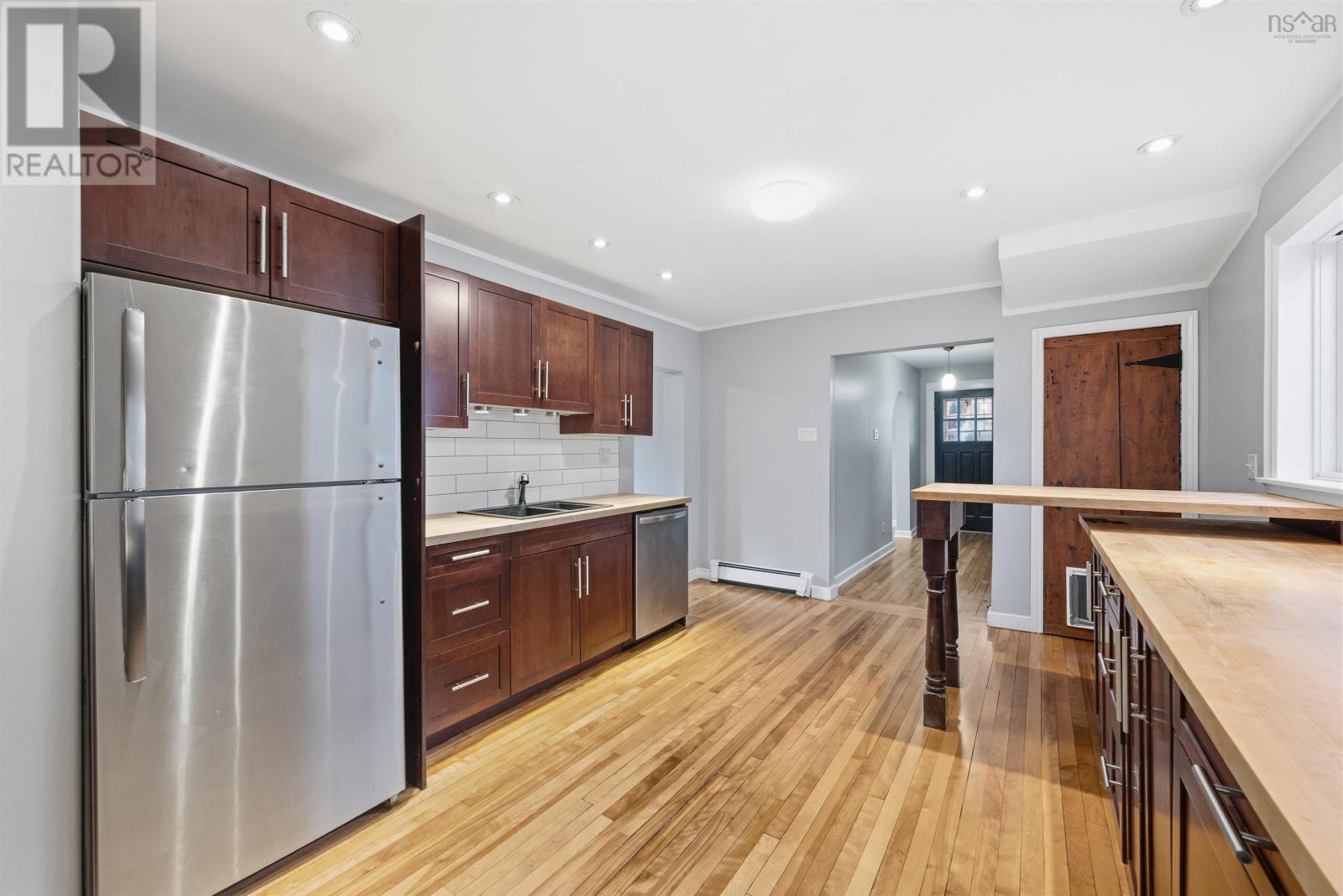 5240 Russell Street, Halifax, Nova Scotia  B3K 1W6 - Photo 5 - 202529034