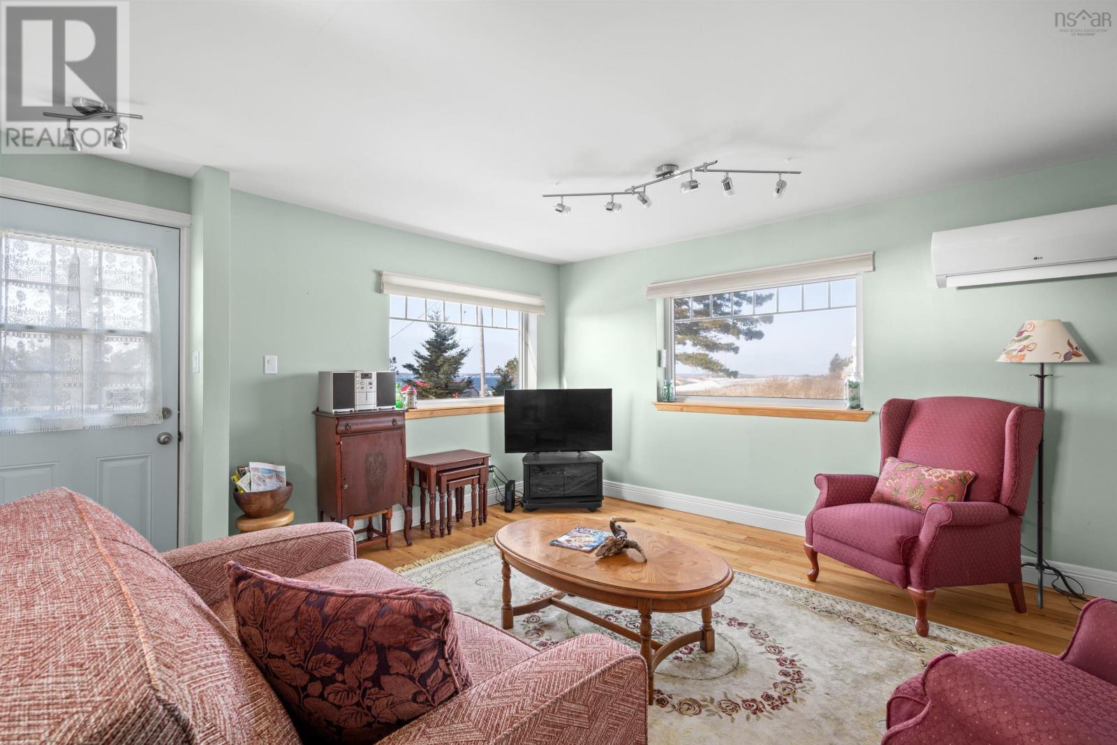 125 The Point Road, Blue Rocks, Nova Scotia  B0J 2C0 - Photo 19 - 202529086