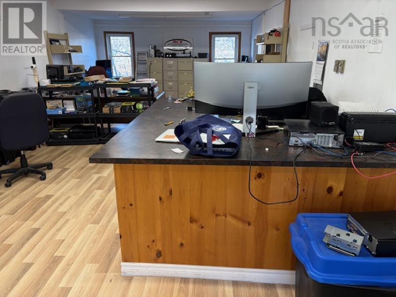 620 King Street, Bridgewater, Nova Scotia  B4V 1B4 - Photo 4 - 202529089