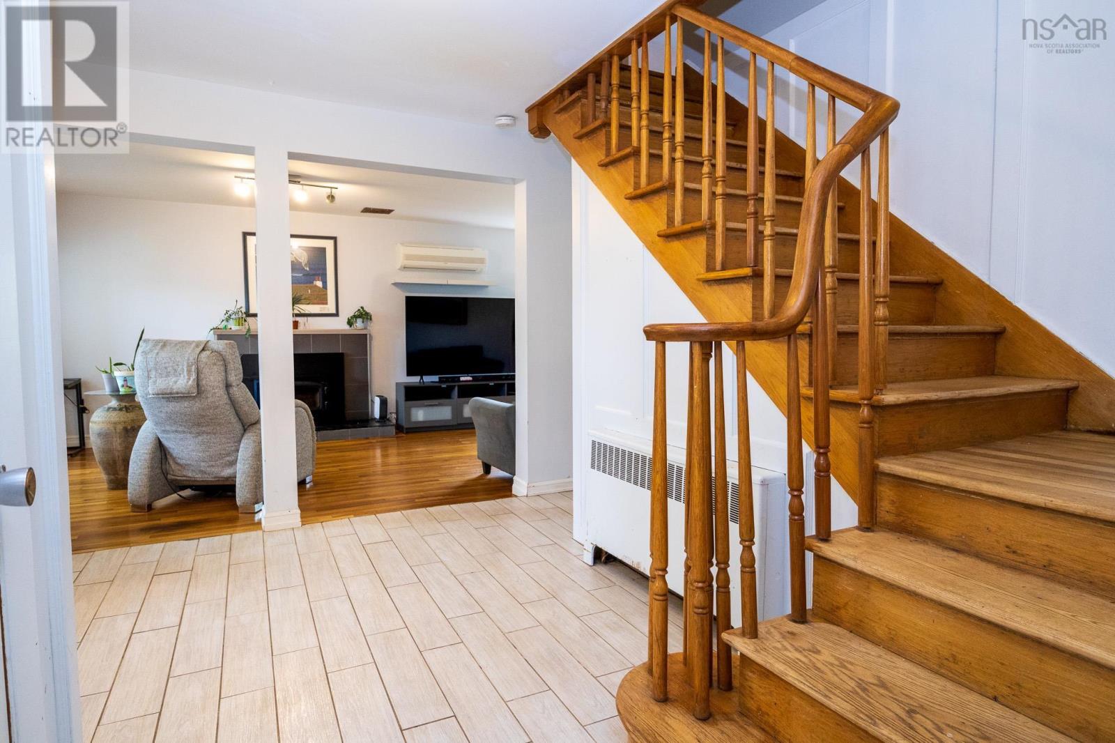 79 Whitney Avenue, Sydney, Nova Scotia  B1P 4Z8 - Photo 16 - 202529103