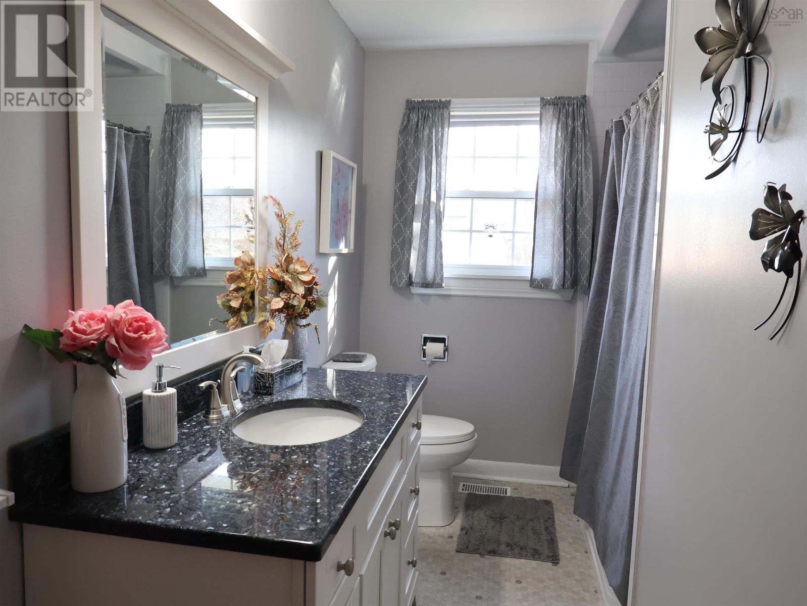 30 Harold Street, Sydney, Nova Scotia  B1P 3L9 - Photo 12 - 202529139