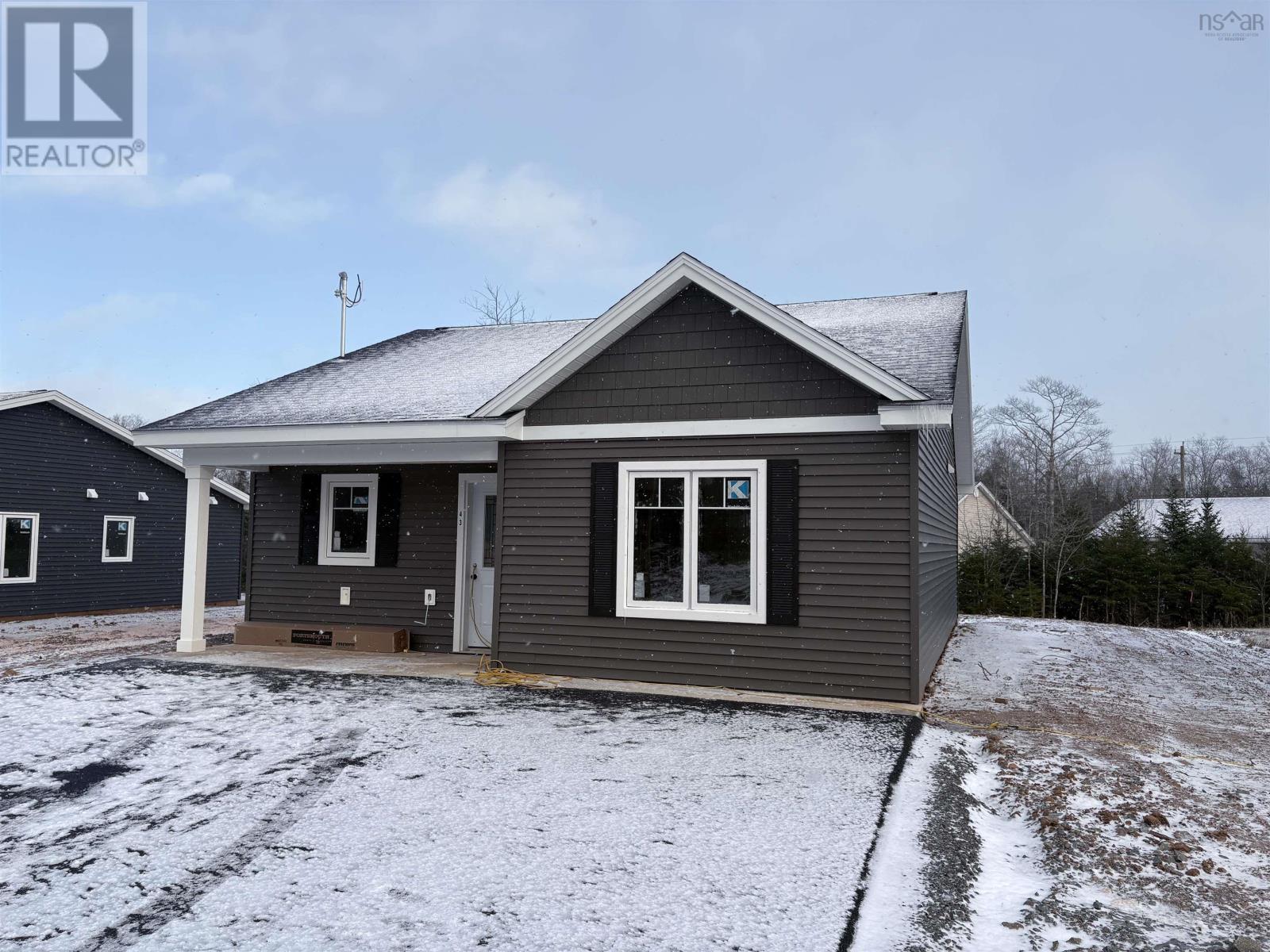 43 Amelia Ave Avenue, Stewiacke, Nova Scotia  B0N 2J0 - Photo 2 - 202529142