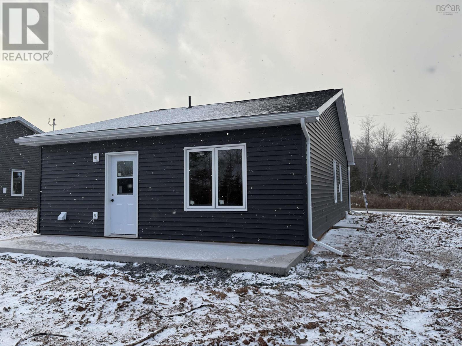 41 Amelia Ave Avenue, Stewiacke, Nova Scotia  B0N 2J0 - Photo 3 - 202529143