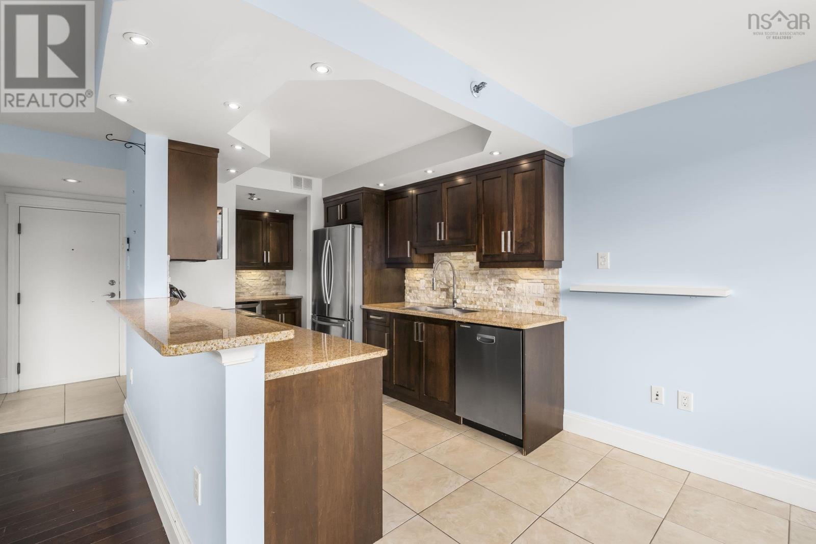 324 45 Vimy Ave., Halifax, Nova Scotia  B3M 4C5 - Photo 11 - 202529325