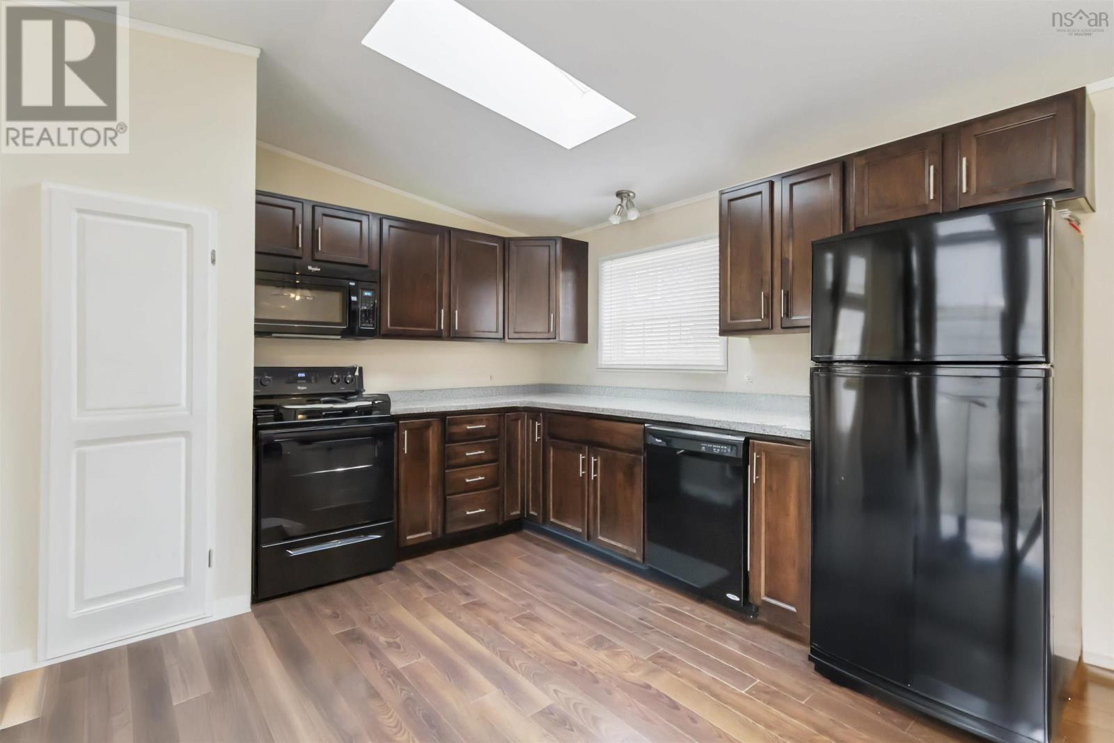 23 Paget Lane, Dartmouth, Nova Scotia  B3A 0G2 - Photo 12 - 202529370