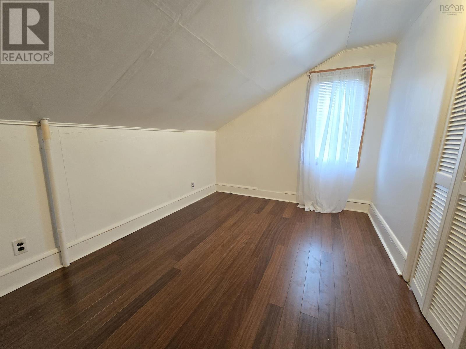 374 Alexandra Street, Sydney, Nova Scotia  B1S 2G4 - Photo 7 - 202529401