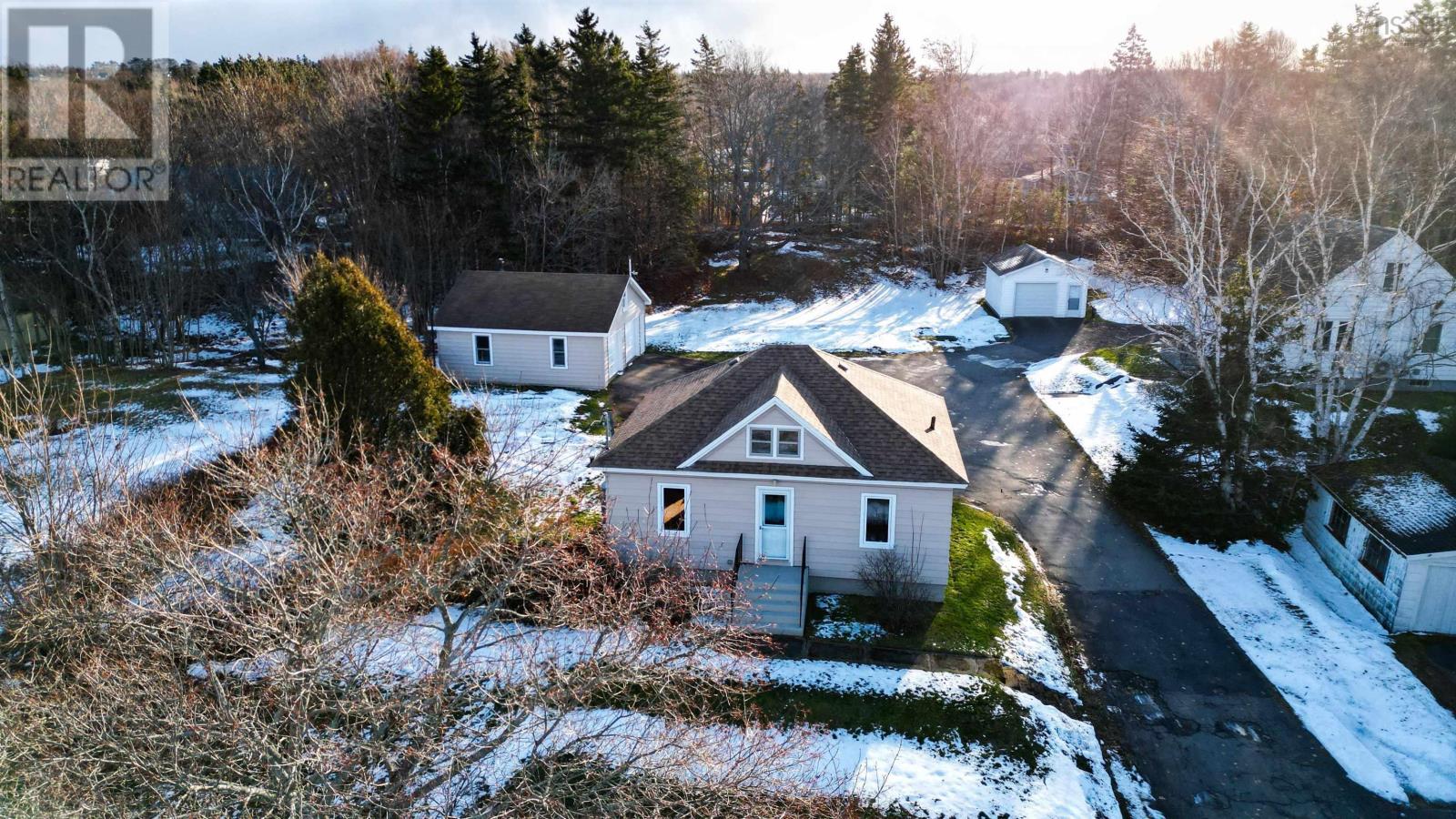 17 Howie Drive, Sydney River, Nova Scotia  B1S 1K8 - Photo 4 - 202529417