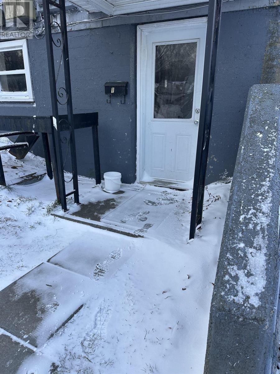 1696 Victoria Road, Sydney, Nova Scotia  B1N 1N3 - Photo 11 - 202529420