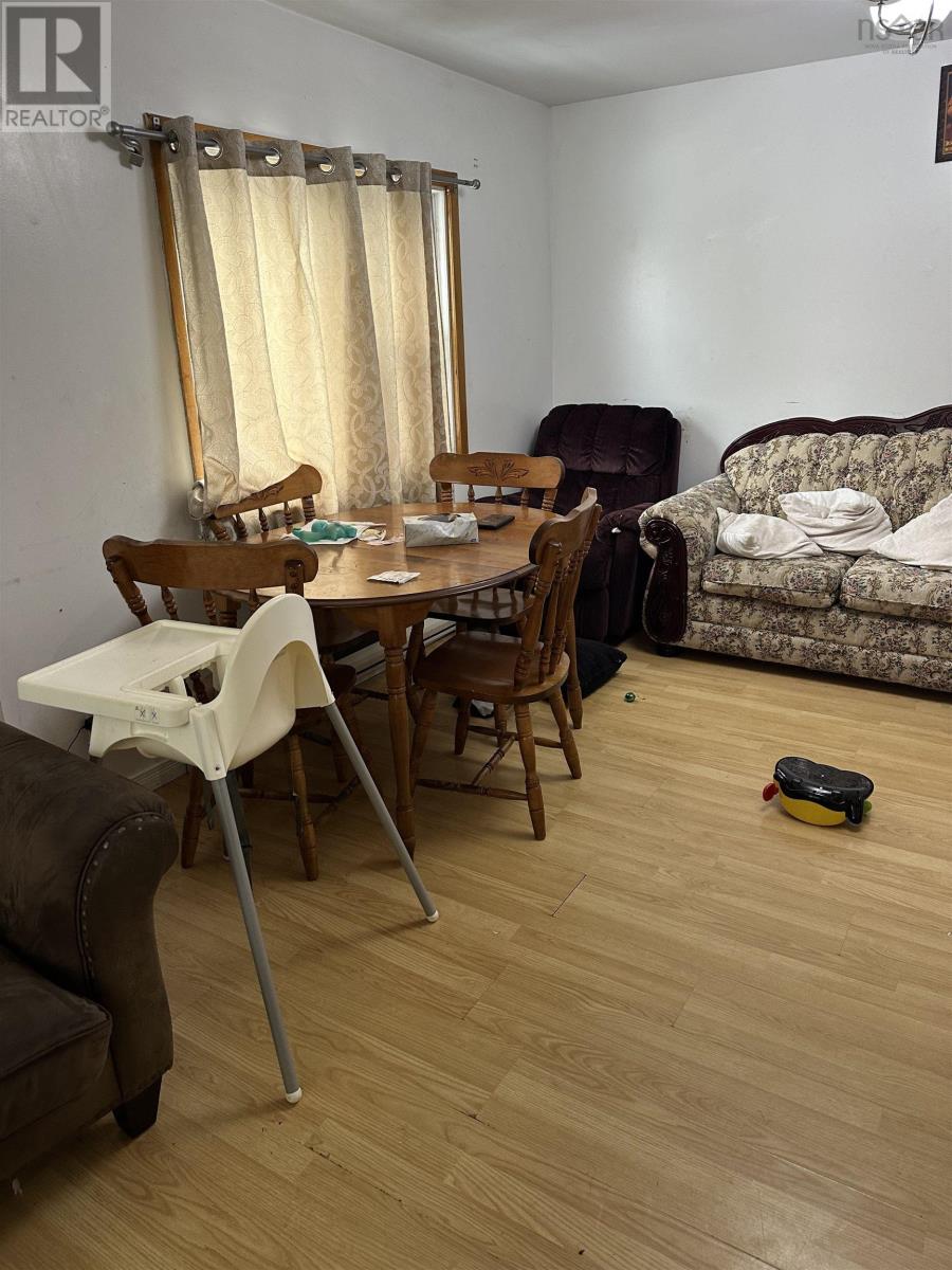 1696 Victoria Road, Sydney, Nova Scotia  B1N 1N3 - Photo 5 - 202529420