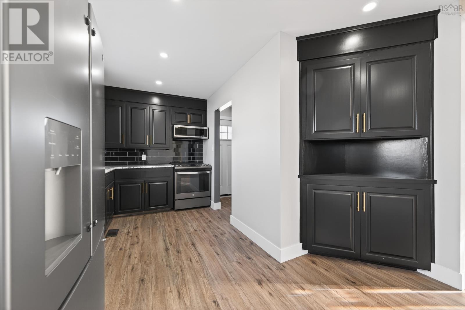 56 Stanfeild Street      Sydney, Sydney, Nova Scotia  B1P 3X5 - Photo 13 - 202529422