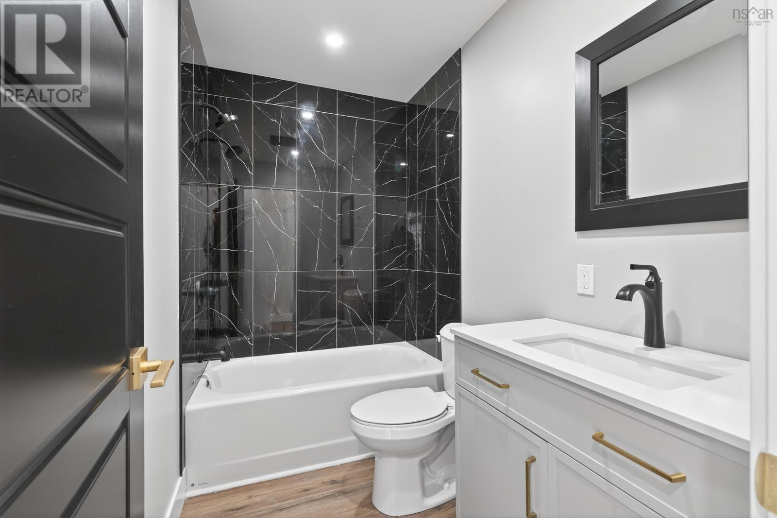 56 Stanfeild Street      Sydney, Sydney, Nova Scotia  B1P 3X5 - Photo 15 - 202529422