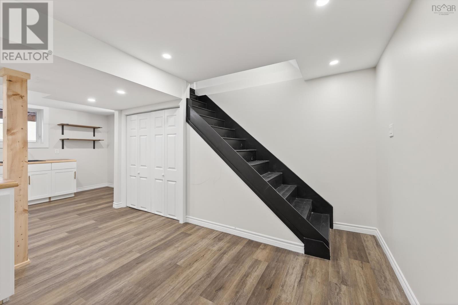 56 Stanfeild Street      Sydney, Sydney, Nova Scotia  B1P 3X5 - Photo 23 - 202529422