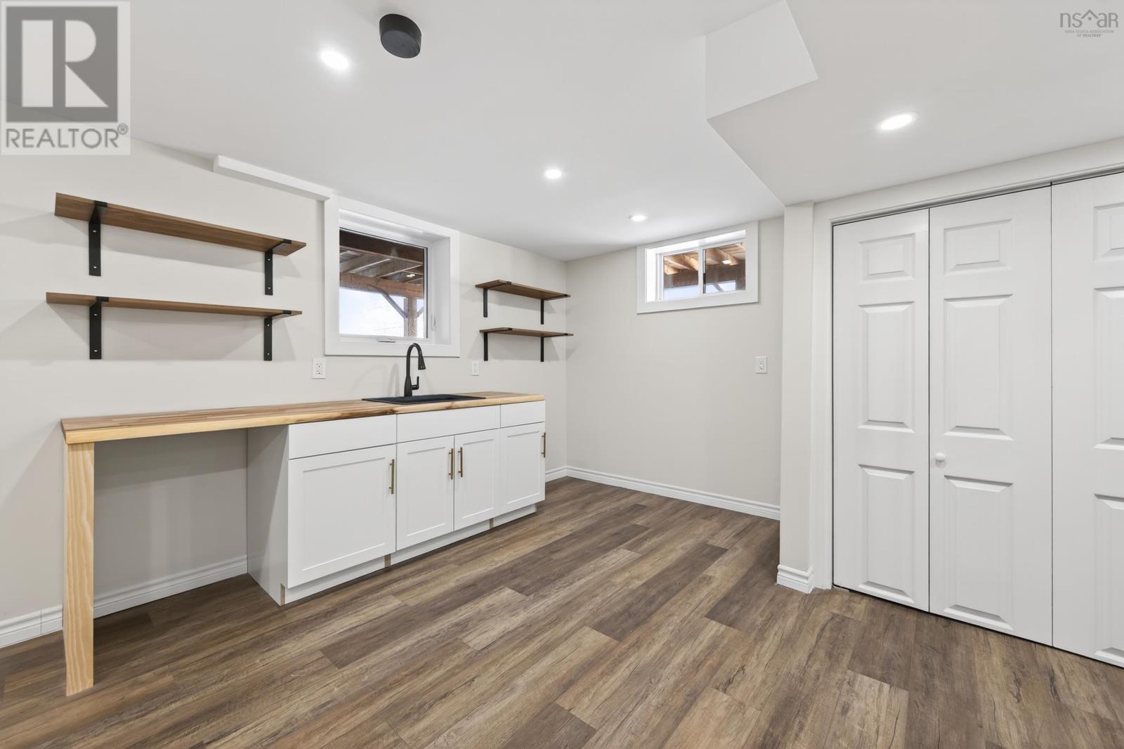 56 Stanfeild Street      Sydney, Sydney, Nova Scotia  B1P 3X5 - Photo 28 - 202529422