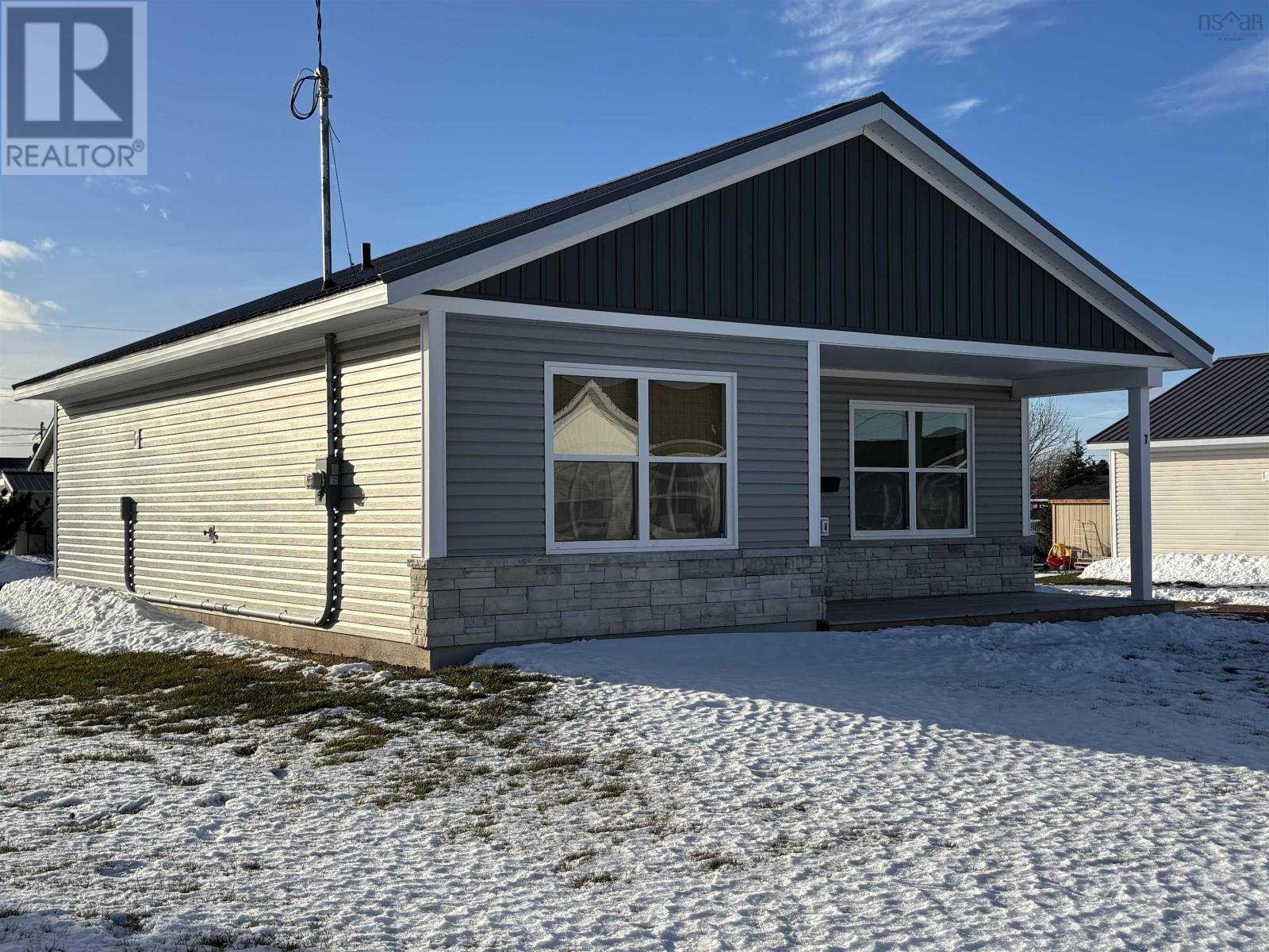 7 Fleming Street, Amherst, Nova Scotia  B4H 0C7 - Photo 3 - 202529455