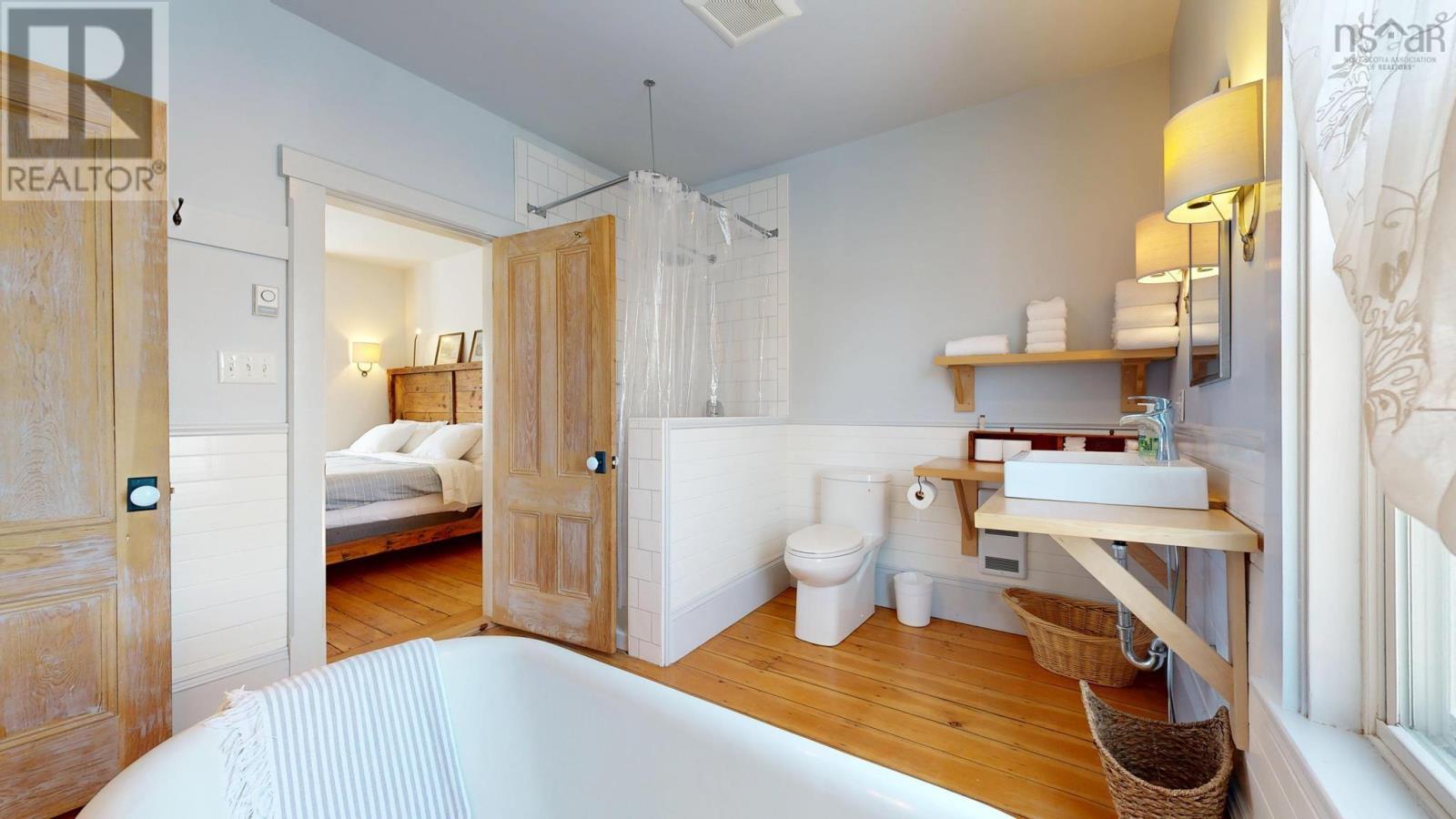 13 John Street, Shelburne, Nova Scotia  B0T 1W0 - Photo 31 - 202529622