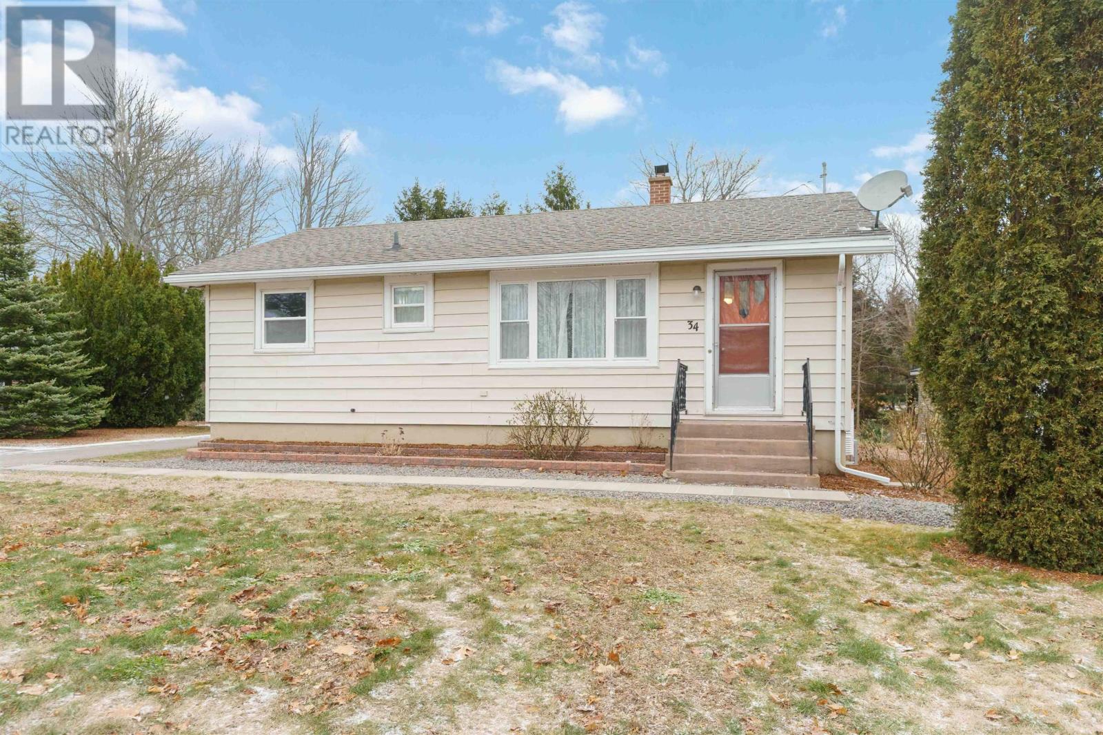 34 Taylor Drive, Middleton, Nova Scotia  B0S 1P0 - Photo 2 - 202529653