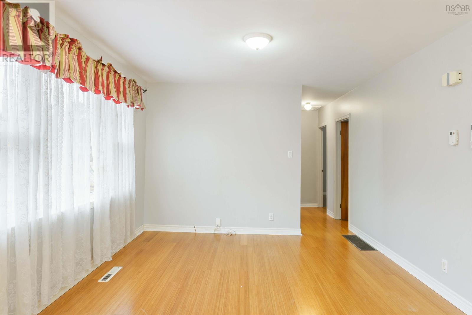 34 Taylor Drive, Middleton, Nova Scotia  B0S 1P0 - Photo 5 - 202529653