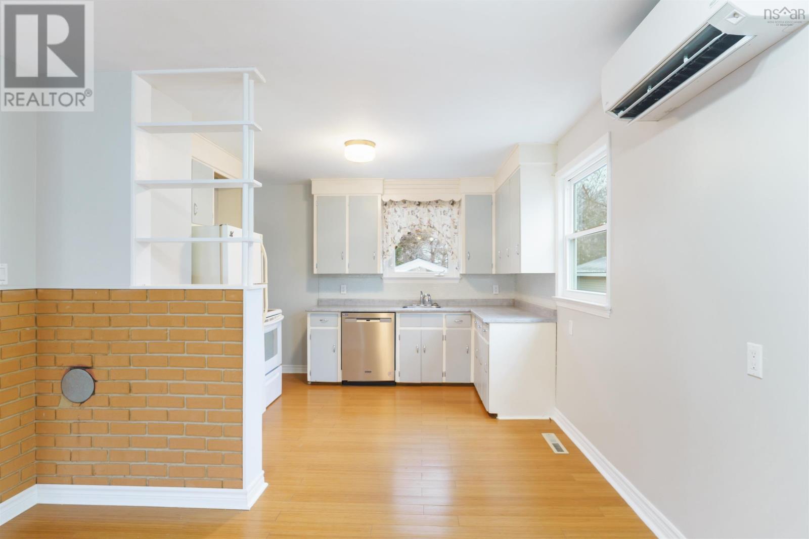 34 Taylor Drive, Middleton, Nova Scotia  B0S 1P0 - Photo 7 - 202529653